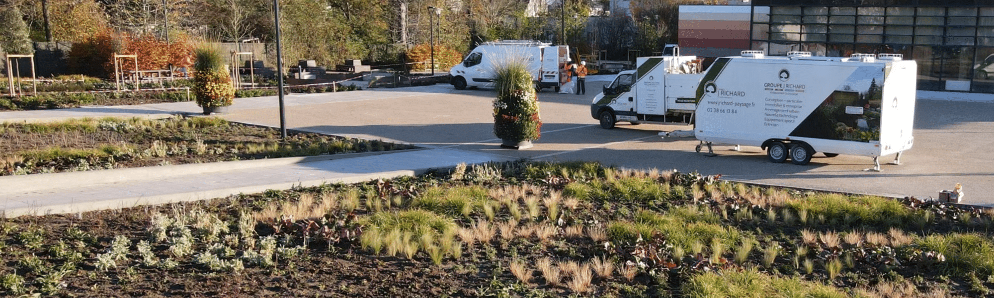 L'aménagement paysager de l'esplanade de Gaulle à Saint-Jean-de-Braye par les paysagistes de J.Richard Paysage